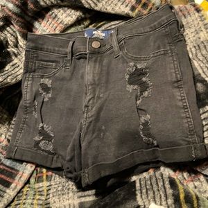 Ripped Jeans Shorts(Black)